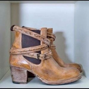 BedStu Cobbler Series Booties size 9